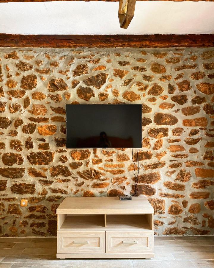 Apartment Old House ポドゴリツァ エクステリア 写真